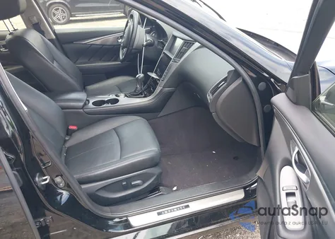 2016 Infiniti Q50 3.0T Premium/3.0T Sport z USA, uszkodzony, nr VIN JN1EV7AP3GM306434